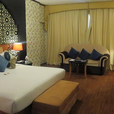 The Park Hotel Formerly Dubai Bilik gambar